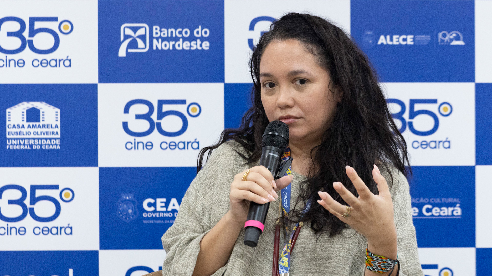 Debate com jornalistas e críticos de cinema sobre longa “Esta Isla” ocorreu nesta quarta (24)