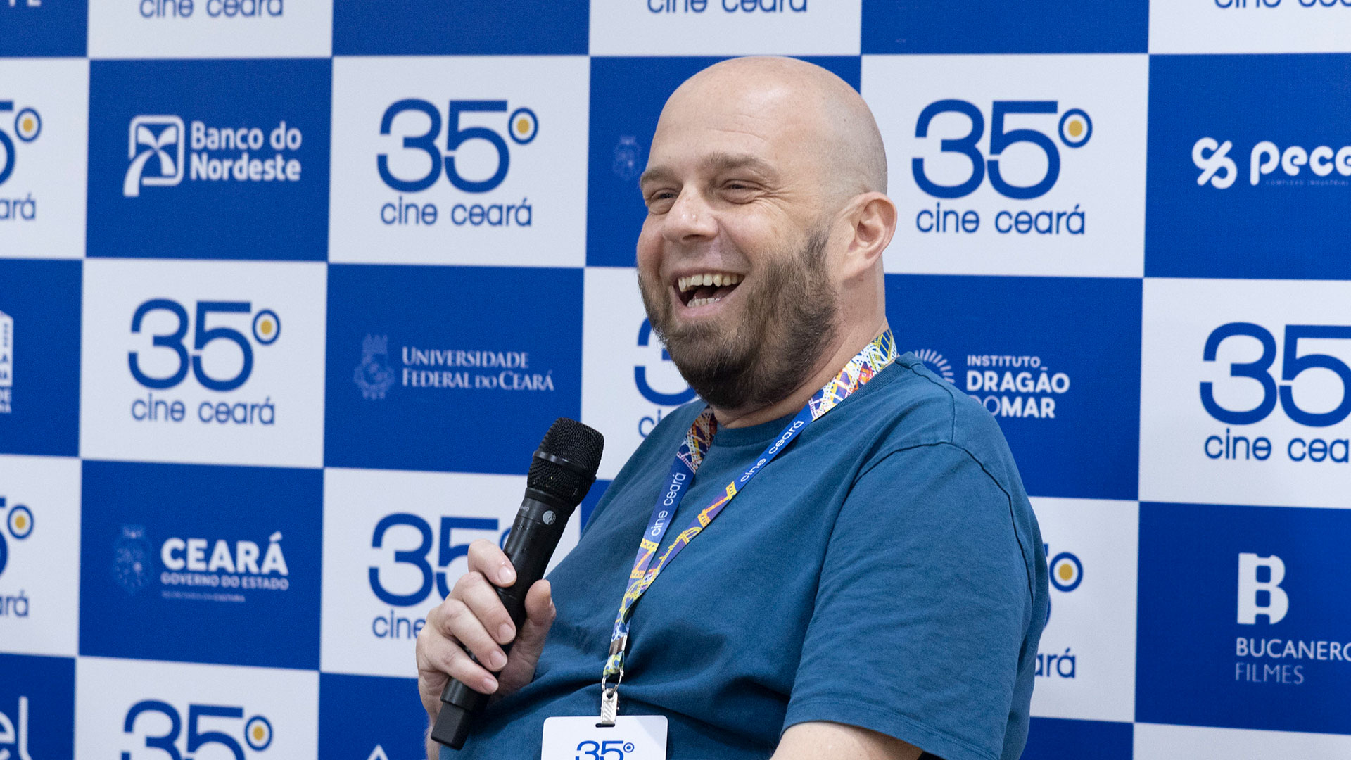 Debate sobre curta-metragem “Minha mãe é uma vaca” ocorreu nesta segunda-feira (22)